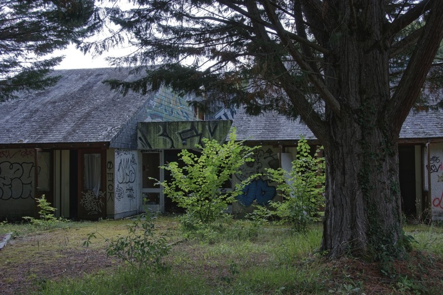 L'hôpital au château brûlé