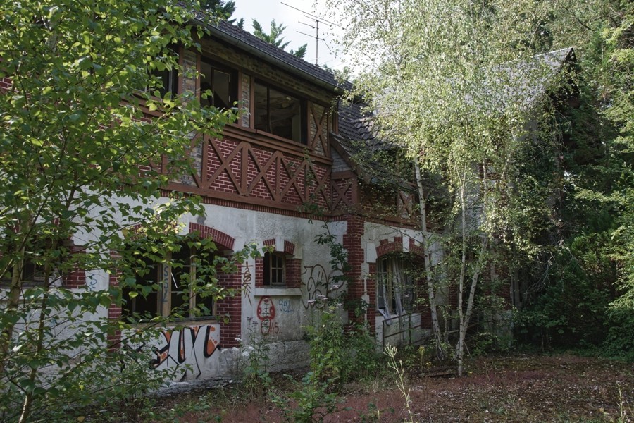 L'hôpital au château brûlé