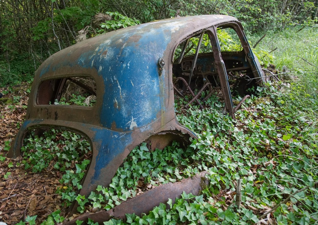 Carcasse d'une traction Citroën